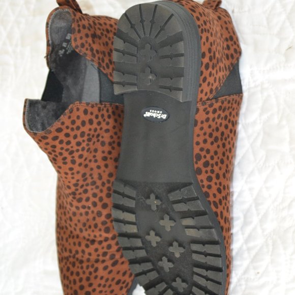 Dr. Scholl's Lugged Sole Cushioned Insole Chelsea Boots - Picture 3 of 3